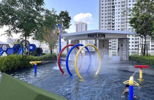 George Town Apartment | Georgetown Skypool Urban 3BR Family & Baby-Friendly 9pax Seaview Penang