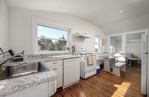 Broadkill Beach House | Georgia Avenue - bay block in Broadkill Beach!