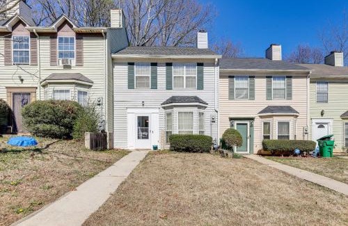 Stone Mountain House | Georgia Townhome - 3 Mi to Stone Mountain Park!