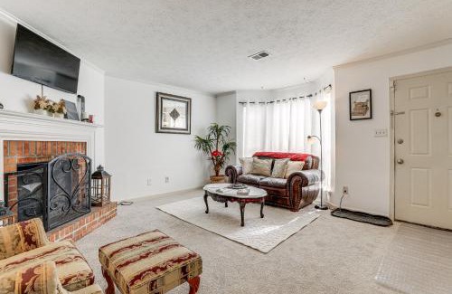 Stone Mountain House | Georgia Townhome - 3 Mi to Stone Mountain Park!