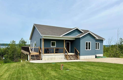 Wiarton House | Georgian Bluffs On The Bay- Stunning custom built (2024) waterfront home.