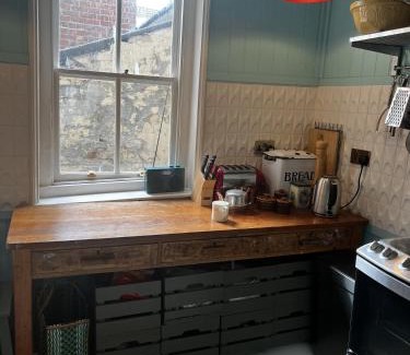 Old Town Hastings Apartment | Georgian Russell