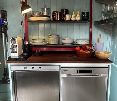 Old Town Hastings Apartment | Georgian Russell