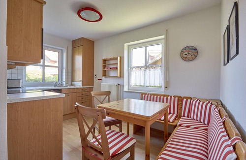 Rerik Apartment | Geräumige Ferienwohnung für 2 - 4 Personen mit Terrasse, Ganz nah an der Ostsee