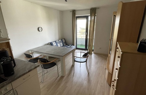 Herdecke Apartment | Geräumige Ferienwohnung für bis zu 4 Personen mit Pool und Sauna