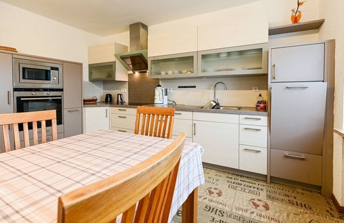 Mehlmeisel Apartment | Geräumige FeWo (92qm) mit großer Terrasse und Garten