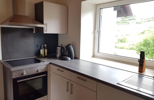 Gees Apartment | Geräumige Frisch Renovierte Wohnung Mitte in der Vulkaneifel