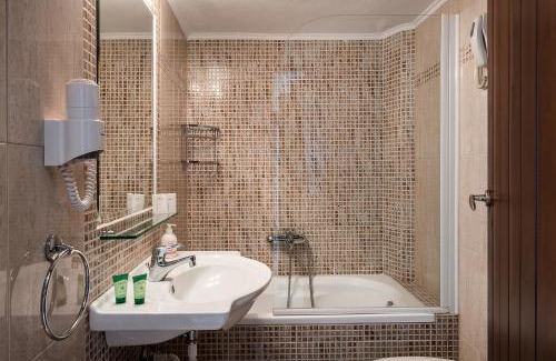 Platanias Town Hotel | Geraniotis Hotel and Resort