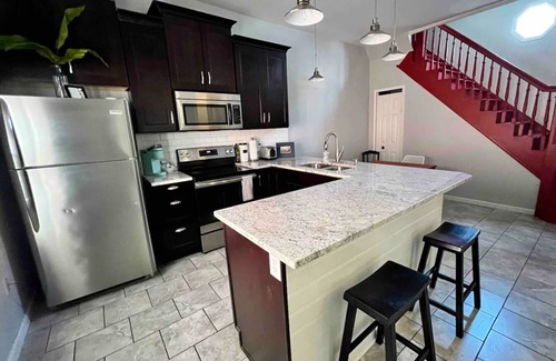 Germantown House | Germantown Gem - Two Apartments Under One Roof