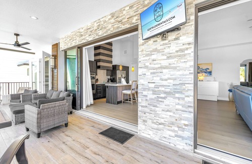 Siesta Key Condo | Gertrude's | Resort-like penthouse & pool, 500ft to private beach access and Siesta's whitest sand!