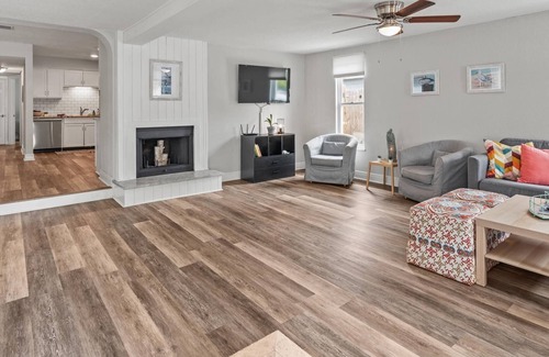 Gulfport House | Get 20% off Rent for 30 Nights or More |SunKissed in St Pete - 3BR Home w/Heated Pool Near the Beach
