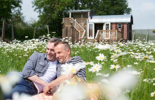 Dereham Cabin | Get Away Hide Away