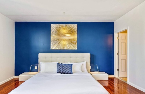 Chinatown Apartment | Get Into Travel in Style in This 2BD Apartment