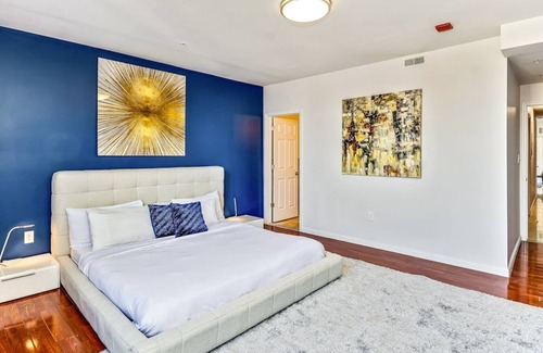 Chinatown Apartment | Get Into Travel in Style in This 2BD Apartment