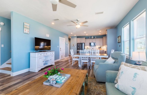 Alabama Gulf Coast House | Get “Out of Office” and into this bayfront beauty! Private pier for Fishing.