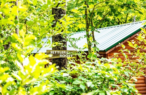 Carbon Hill Cabin | Get Settled in at the Settlers Roost