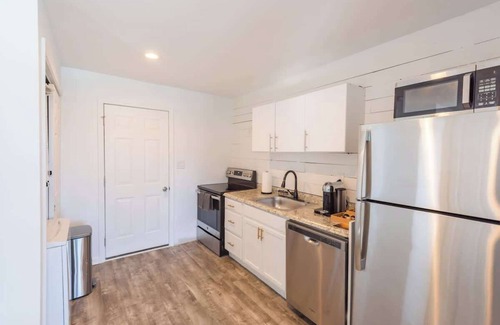 Salemtown House | Get to any Nashville Site 5-15 minutes