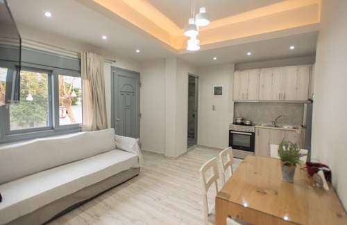 Lentas Apartment | Get up, have breakfast and enjoy the fantastic sea view!