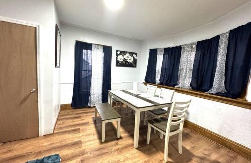 Niagara Falls House | Getaway at Falls-3 Beds-Slips 6