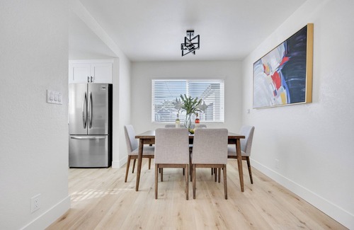 Eastside House | Getaway in Long Beach, 5 minutes to Beach & Fun!