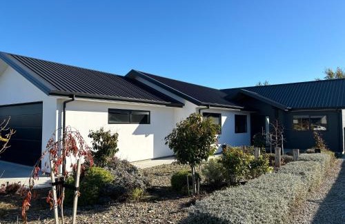 Lowburn House | Getaway On Hosking