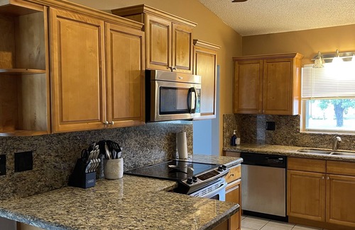 Lauderhill House | Getaway to Florida, heated pool entire home