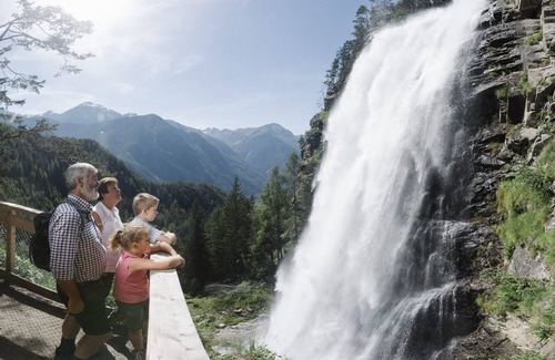 Niederthai House | Getting up to go down - holidays on the sunny balcony of the Ötztal