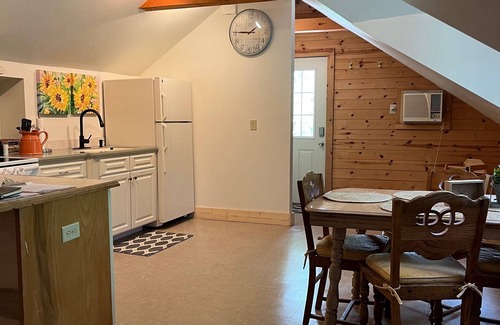 Campbellsport Apartment | GGG Log Cabin Apartment on the Ice Age Trail