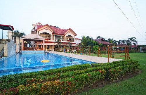 Chandannagar Hotel | Gharana Resort , Singur ! Best Family Resort Near Kolkata with Swimming pool !