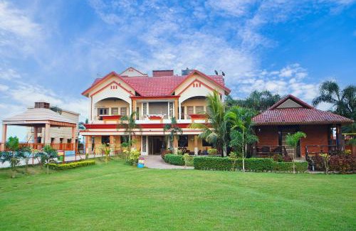 Chandannagar Hotel | Gharana Resort , Singur ! Best Family Resort Near Kolkata with Swimming pool !