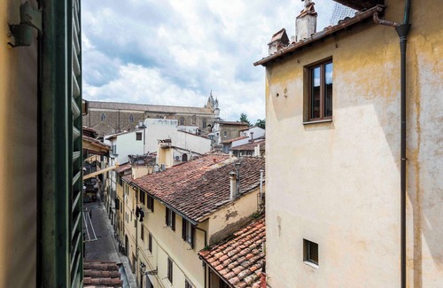 Santa Croce Apartment | Ghibellina Retreat by MMega