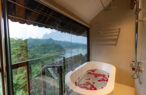 Hoa Binh Cabin | Gia Trang Heian Hoa Binh