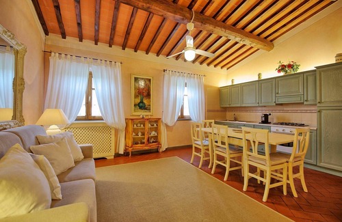 Empoli Apartment | Giaggiolo - Monterappoli ,Tuscany