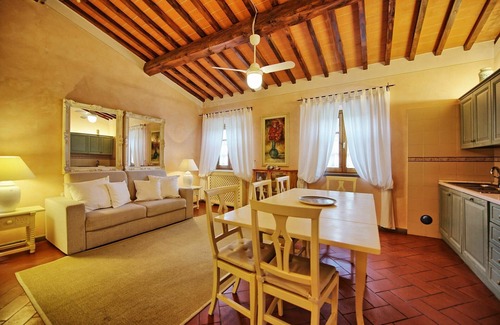 Empoli Apartment | Giaggiolo - Monterappoli ,Tuscany