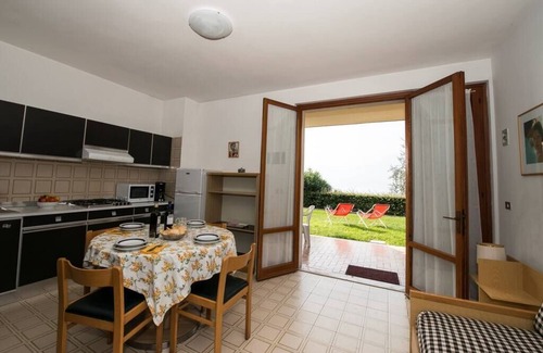 Frader Apartment | Gianni with 1 bedroom with garden and lake view