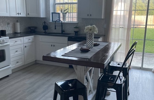 Clarkdale House | Giant Cascade Hills 4 bedroom home sleeps up to 6