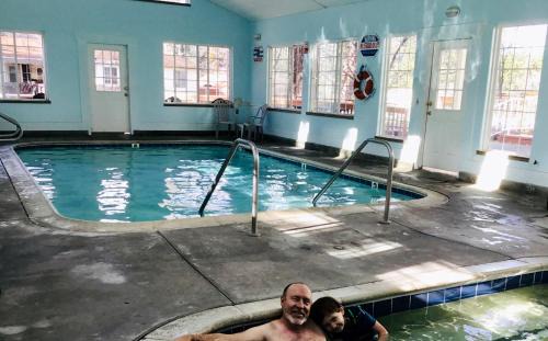 Running Springs Cabin | Giant Oaks Lodge