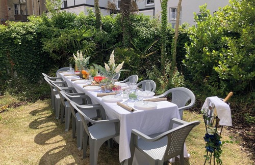 Eastbourne City Centre Villa | Giant Seafront Palace, Town, Walled Garden, Super King Bedroom Suites, & Parking