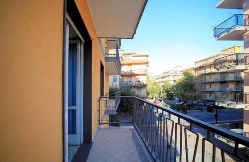 Borghetto Santo Spirito Apartment | Giardini 13 Int 10 - One Bedroom Apartment, Sleeps 5