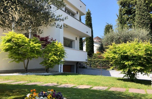 Peschiera del Garda Apartment | Giardino Segreto
