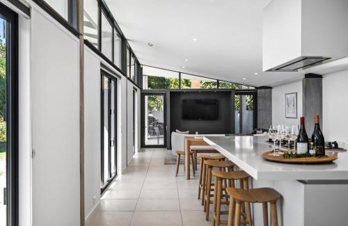 Gibbston Villa | Gibbston Valley Residence by Sotheby's Luxury Rental Homes