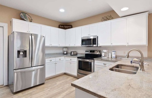 Morgantown House | Gift by the Sea Spacious Family Retreat Wildlife Haven