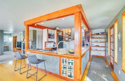 Gig Harbor House | Gig Harbor Home: Large Deck, Outdoor Dining Area