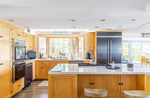 Shorewood-Tower Hills-Harbert House | Gigantic lakefront home with private hot tub, washer/dryer, AC, deck, & firepit