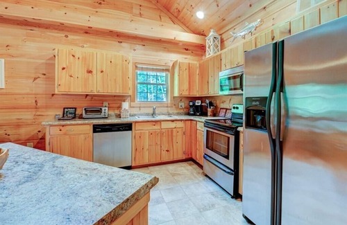 Lake Lure Cabin | Gillford Cottage - Creek, Private, Lake Access!