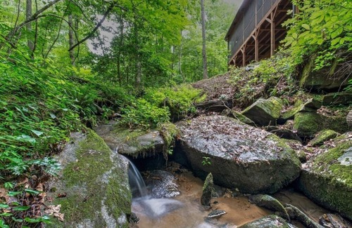 Lake Lure Cabin | Gillford Cottage - Creek, Private, Lake Access!