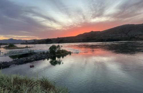 Bullhead City Villa | Gilligan's Island Fishing Jetski Shipwreck Oasis