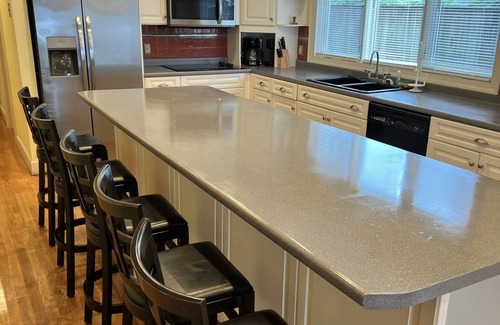 White Lake House | GilligansIslandResort.com White Lake Mansion w/Pvt Pier & Boat Dock Sleeps 18