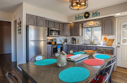 Hammondsport House | Gimme Shelter: Keuka Lake + East Side = Pure Bliss!