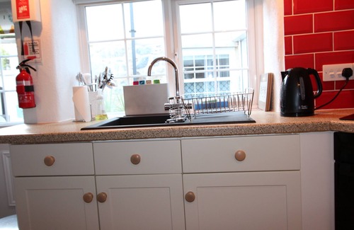 St. Keverne Cottage | Ginentonic Cottage St Keverne